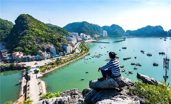 Khám phá lễ hội Cầu Ngư đặc sắc ở Cát Bà